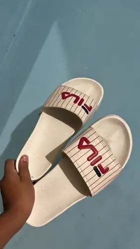 Vendo chinelo original Fila!