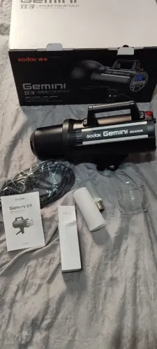 Flash Godox GS 400 II 220 watts