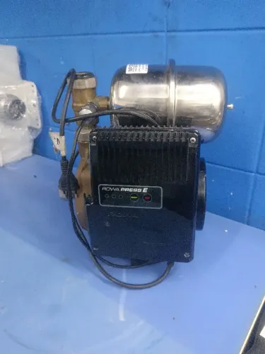 Pressurizador de água Rowa Max 26 220v.