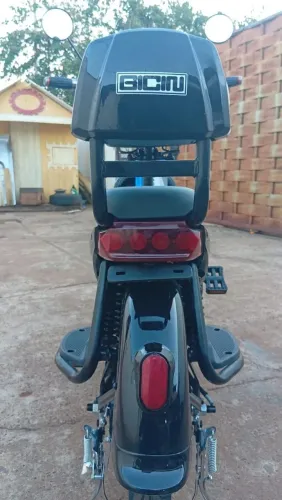 Vendo bicicleta elétrica Gicin modelo SK8 500W
