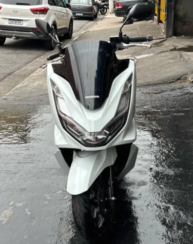 Honda PCX 160 DLX 2024