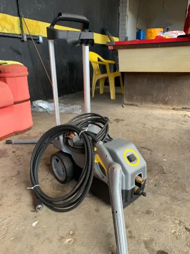 Lavadora de alta pressão Karcher hd585 profissional
