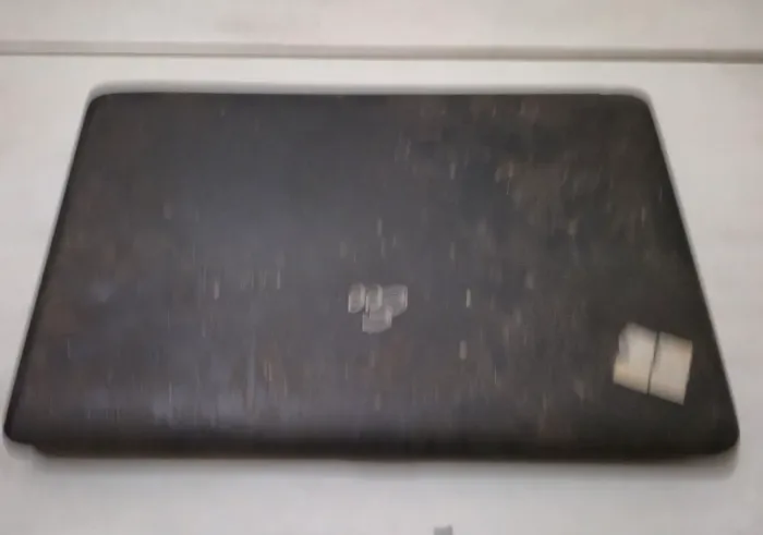 Netbook com defeito para uso de peças ou conserto