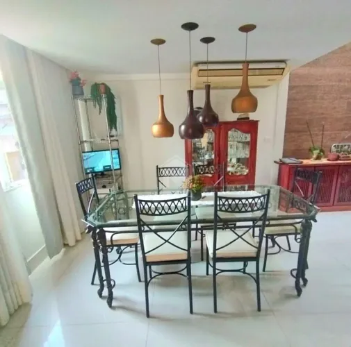 Livia Machado Imoveis Vende Casa de 3 Quartos com Piscina e Área Gourmet  Pronta para Mora