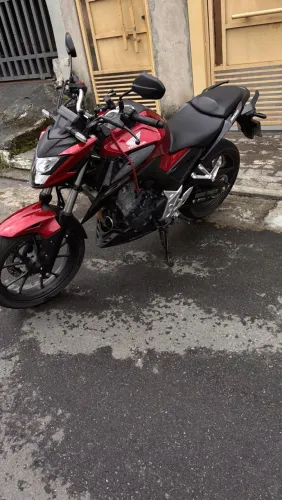 CB300f 2025 HONDA, MOTO IMPECÁVEL, NA GARANTIA!!