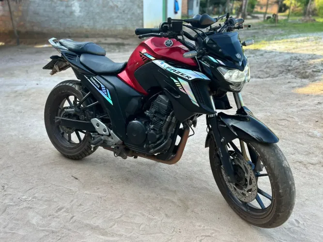 Fazer 250 ano 2021 moto para interior