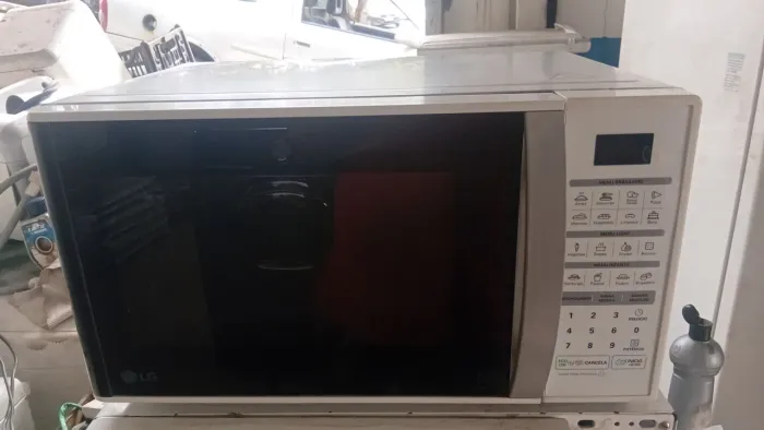Microondas LG MS3052R 30L 127v