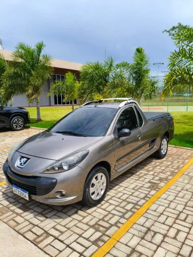 Peugeot Hoggar XR 1.4 Flex 8V 2P 2011
