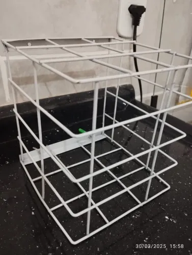 Grade de proteção para camera de segurança