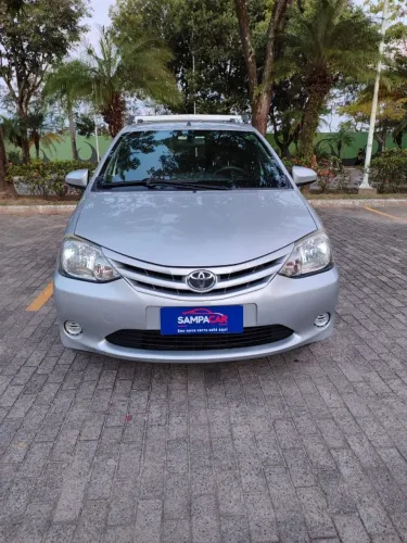 Toyota Etios X 1.3 Flex 16V 5P Mec. 2014