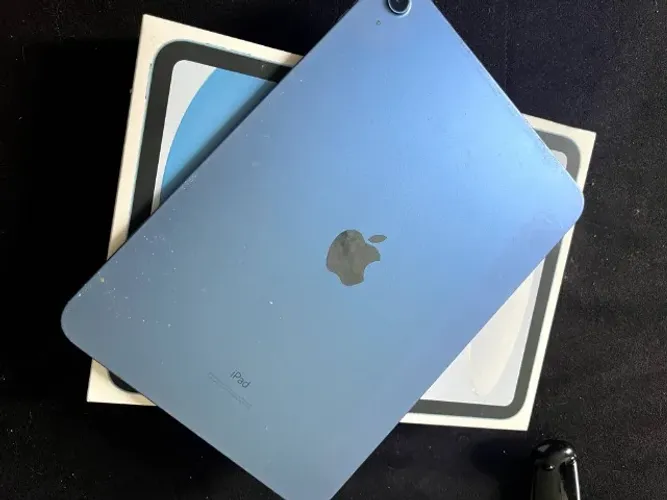 Ipad 10 Geração. Azul Perfeito Estado Sem Marcas