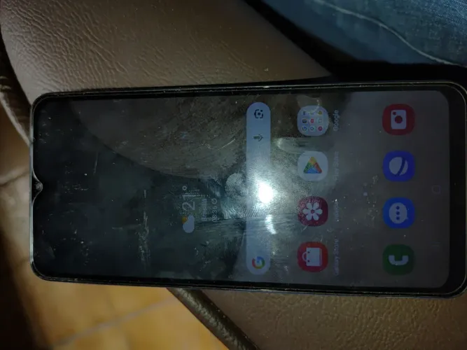 Samsung A12