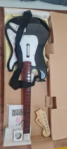 Vendo 1 Guitarra para Xbox360