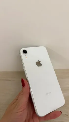 iPhone XR Branco 64GB