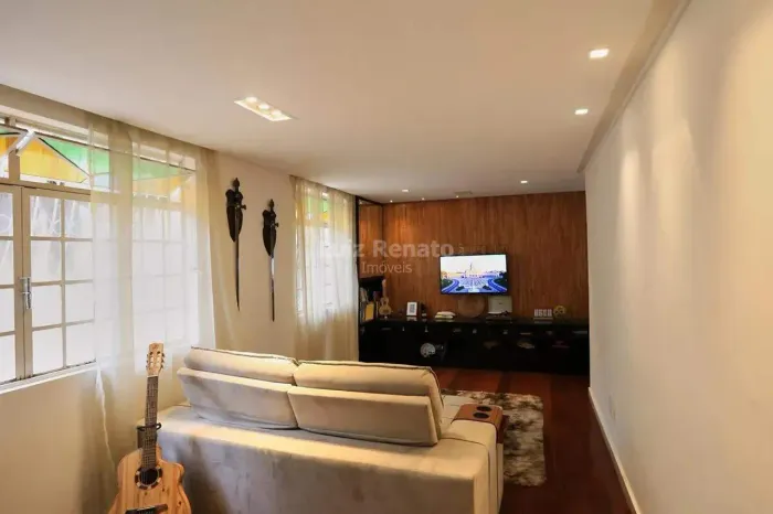 Apartamento à venda no bairro Sion