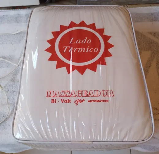 Massageador para membros inferiores Bivolt modelo mais antigo funcionando perfeitamente