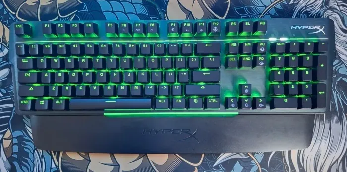 Teclado Mecânico Gamer HyperX Alloy MKW100, RGB, Switch Red