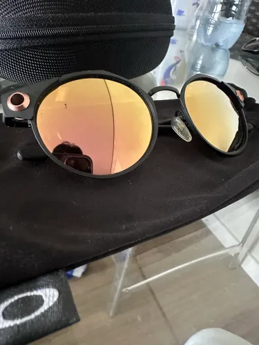 Oakley Deadbolt