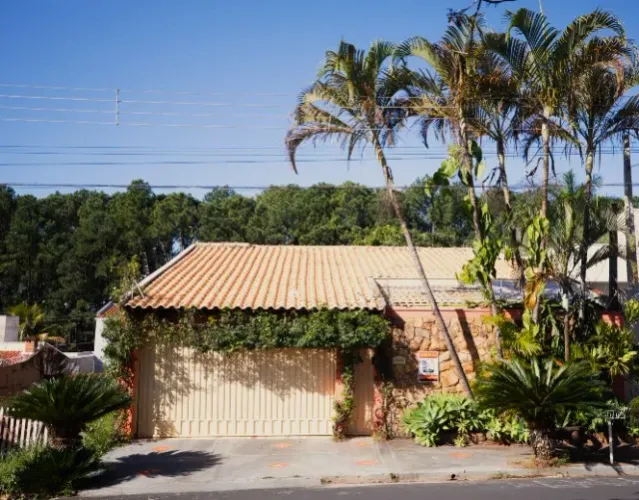 PARA VENDER RÁPIDO! RES.SAMAMBAIA (SÃO CARLOS-SP) - 210m2 área const. + área de lazer
