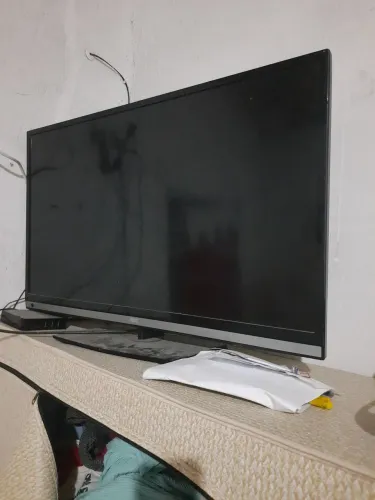 Vendo TV 40 polegadas por R$400
