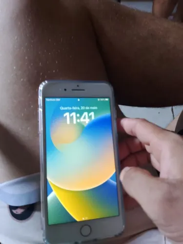 Vende-se um iPhone 8 plus 