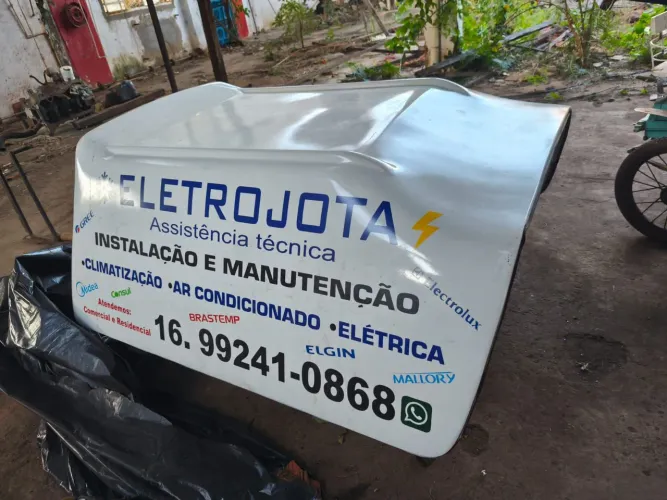 Capota de fibra para Strada 