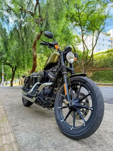 Harley Davidson 883 Iron
