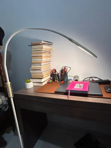 Luminária haste flexível