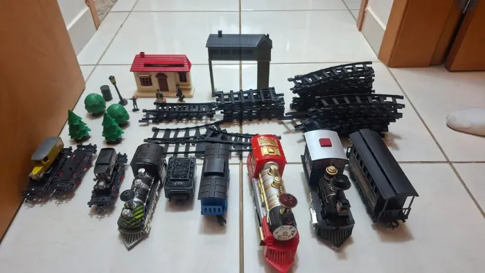 Conjunto de trens ferrorama e estrela