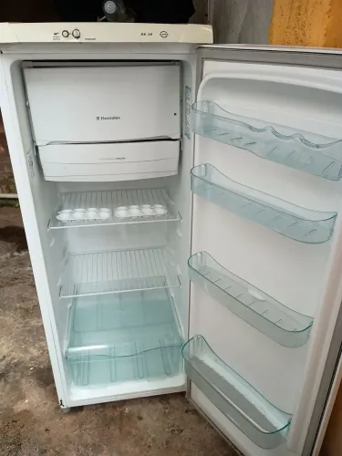 GELADEIRA ELECTROLUX DEGELO AUTOMÁTICO COMPLETA 650