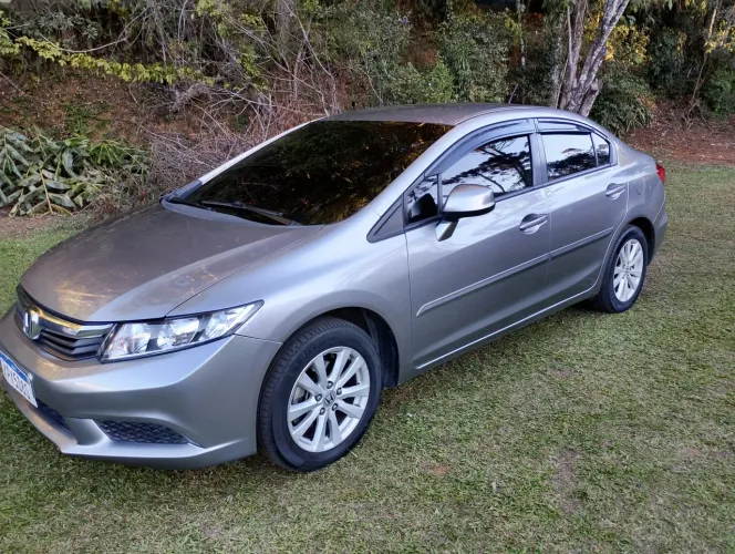 Honda Civic Sedan LXS 1.8/1.8 Flex 16V Aut. 4P 2014