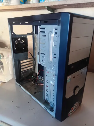 Gabinete Desktop 