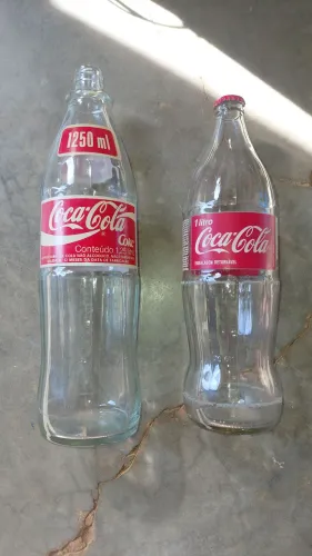 Garrafas Coca Cola retornáveis
