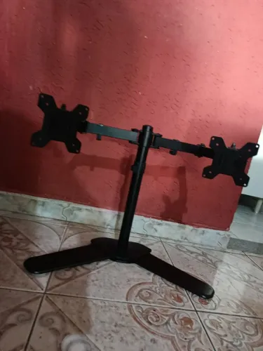 Suporte Articulado de Mesa para 2 Monitores (até 27" )