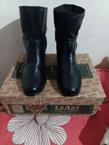 Bota LEART."