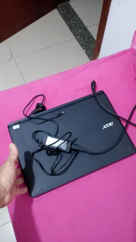 Not Acer grandão tem memória resto não sei liga não dá tela mas funciona Ret palhoça