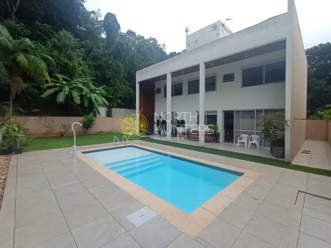 Moderna casa à venda, em condomínio, Cachoeira do Bom Jesus, Florianópolis, SC