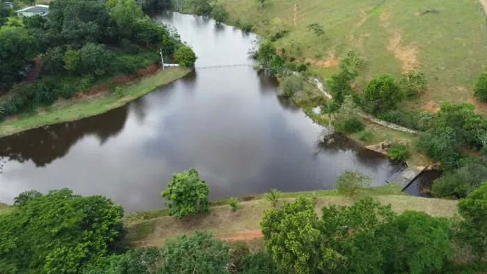 Lindo sitio as margens da BR 101 em Timbuí - Fundão - ES