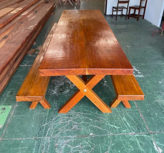 Mesa Rústica em Madeira Maciça de 2.50 metros
