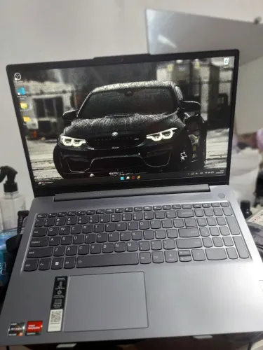 Notebook Ryzen 5 7520U Placa de vídeo 2Gbs