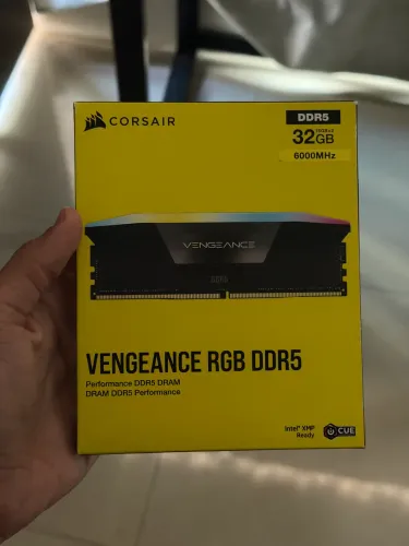 Memória RAM Corsair Vengeance 32GB 6000MHz (LACRADO)