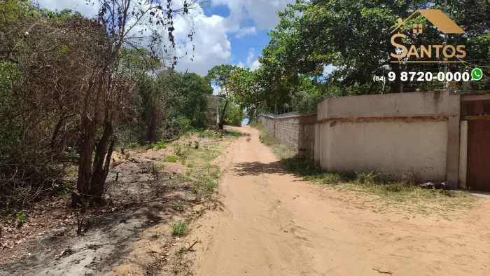 Dois terrenos de 20 x 50 cada em Pium!