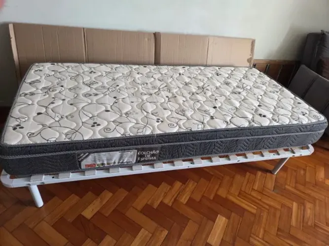 Cama de Solteiro de Ferro Branca + Colchão Ortobom Extra Firme