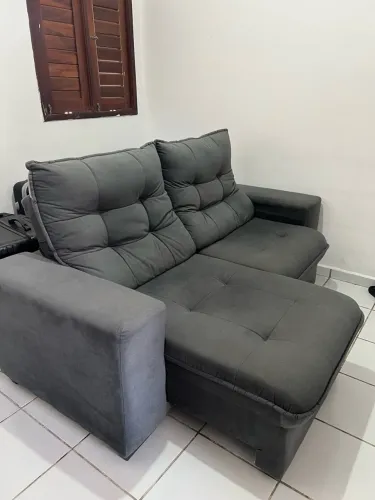 SOFÁ RETRÁTIL CINZA 2 METROS EM ÓTIMO ESTADO, SEM AVARIA