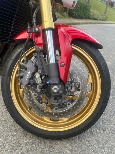 Honda CB1000R Capitão América 