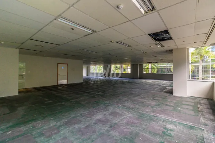 Comercial para alugar no(a) Jardim Morumbi