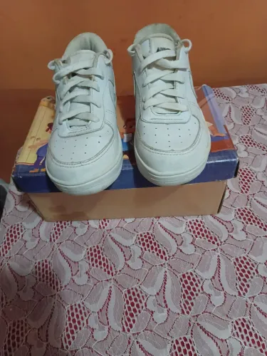 Tênis nike.
