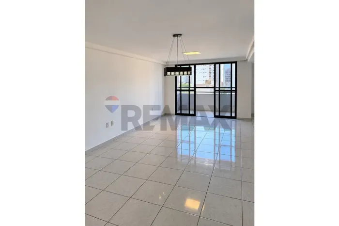 Apartamento espaçoso com 4 quartos no Aeroclube | 126m² | 2 vagas - Aluguel