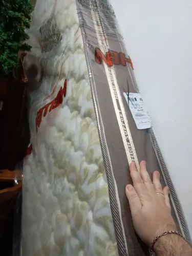 Colchão novo, no plástico ainda