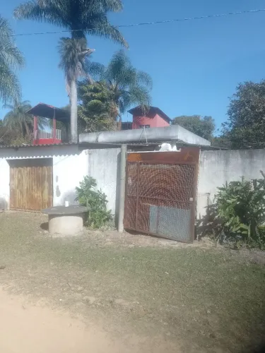 Vendo ou troco casa simples bairro Jd das oliveiras esmeraldas. 70.000,00